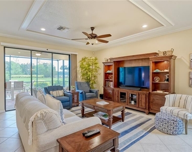 6888 Willowshire Way - Photo Thumbnail 5