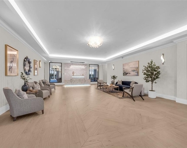 6888 Willowshire Way - Photo Thumbnail 36