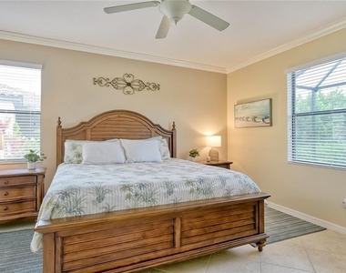 6888 Willowshire Way - Photo Thumbnail 18