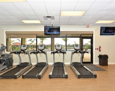 6888 Willowshire Way - Photo Thumbnail 31