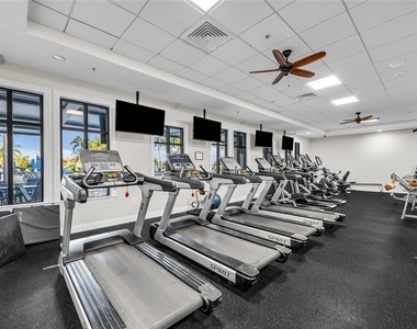 6888 Willowshire Way - Photo Thumbnail 46