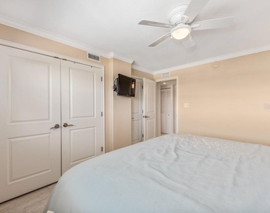 5770 Midnight Pass Road - Photo Thumbnail 17