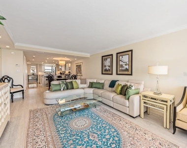 5770 Midnight Pass Road - Photo Thumbnail 12