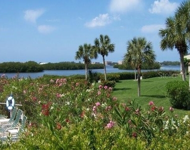 1667 Brookhouse Circle - Photo Thumbnail 33