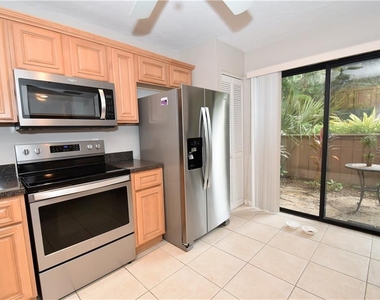 1667 Brookhouse Circle - Photo Thumbnail 9