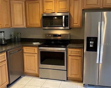 1667 Brookhouse Circle - Photo Thumbnail 11