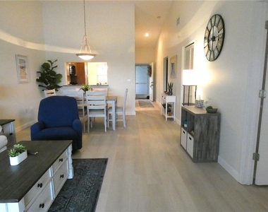 9300 Clubside Circle - Photo Thumbnail 9