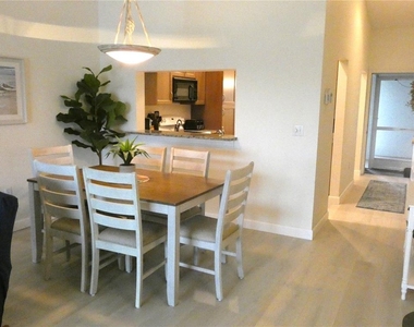 9300 Clubside Circle - Photo Thumbnail 6