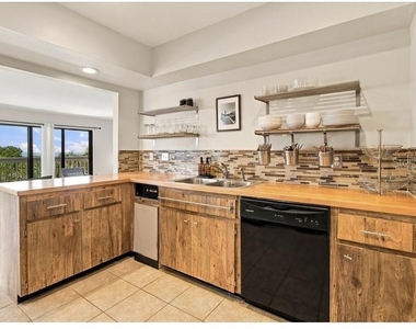 460 Beach Road - Photo Thumbnail 13