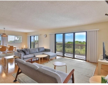 460 Beach Road - Photo Thumbnail 3