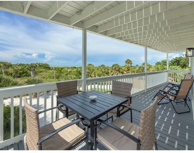 460 Beach Road - Photo Thumbnail 27
