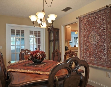 2929 Mayflower Street - Photo Thumbnail 5