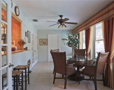2929 Mayflower Street - Photo Thumbnail 12
