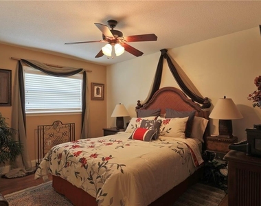2929 Mayflower Street - Photo Thumbnail 13