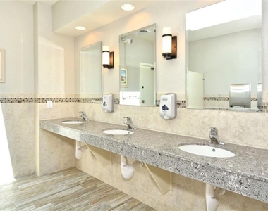 1125 Gulf Of Mexico Drive - Photo Thumbnail 46