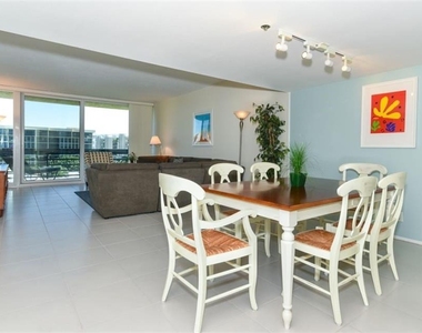 1125 Gulf Of Mexico Drive - Photo Thumbnail 11