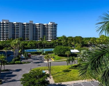 1125 Gulf Of Mexico Drive - Photo Thumbnail 3