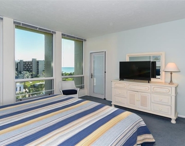 1125 Gulf Of Mexico Drive - Photo Thumbnail 24