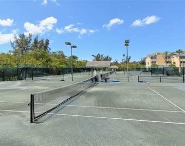 655 Cedars Court - Photo Thumbnail 16