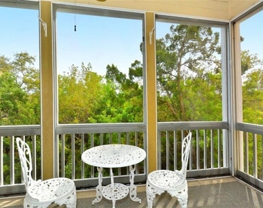655 Cedars Court - Photo Thumbnail 11