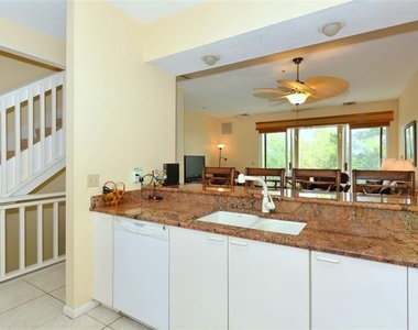 655 Cedars Court - Photo Thumbnail 4