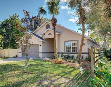 2330 Bradford Street - Photo Thumbnail 2
