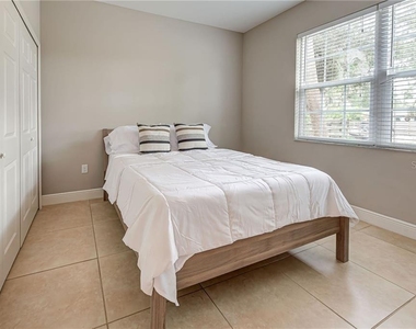2330 Bradford Street - Photo Thumbnail 13