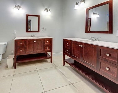 2330 Bradford Street - Photo Thumbnail 31