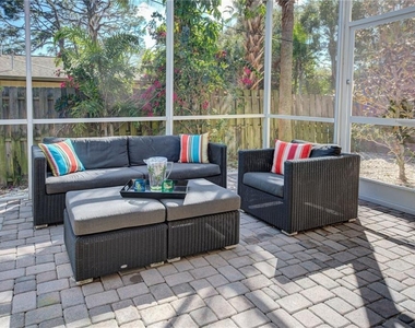 2330 Bradford Street - Photo Thumbnail 4