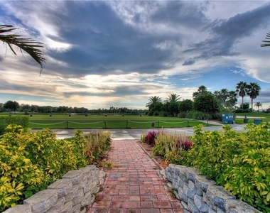 5270 Hyland Hills Avenue - Photo Thumbnail 10