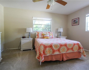2806 Taunton Drive W - Photo Thumbnail 28