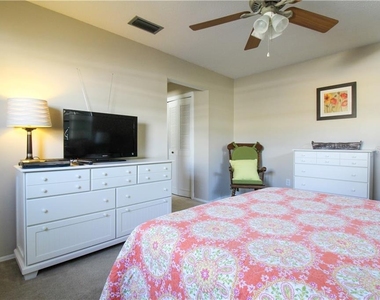 2806 Taunton Drive W - Photo Thumbnail 27