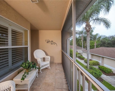 5330 Hyland Hills Avenue - Photo Thumbnail 4
