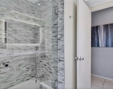 395 Aruba Circle - Photo Thumbnail 32