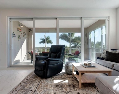 395 Aruba Circle - Photo Thumbnail 9