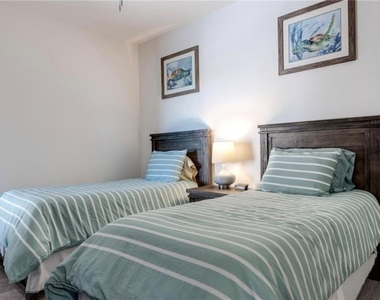395 Aruba Circle - Photo Thumbnail 22