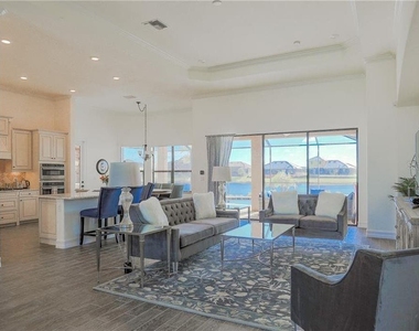 5528 Arnie Loop - Photo Thumbnail 12