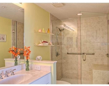 800 N. Tamiami Trail - Photo Thumbnail 19