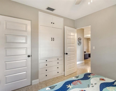 2309 Lynn Street - Photo Thumbnail 20