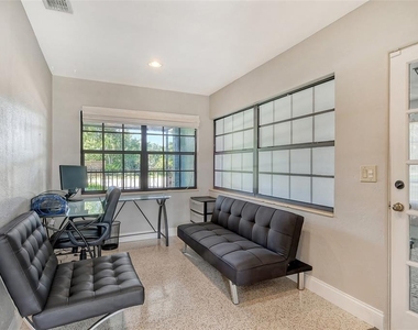 2309 Lynn Street - Photo Thumbnail 23