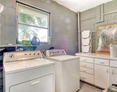 2309 Lynn Street - Photo Thumbnail 25