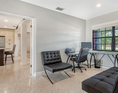 2309 Lynn Street - Photo Thumbnail 24