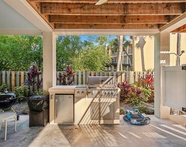 501 Channel Lane - Photo Thumbnail 38