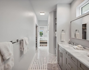 501 Channel Lane - Photo Thumbnail 21
