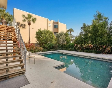 501 Channel Lane - Photo Thumbnail 34