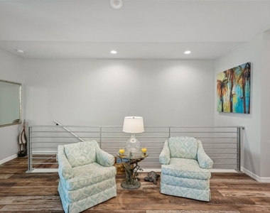 501 Channel Lane - Photo Thumbnail 5