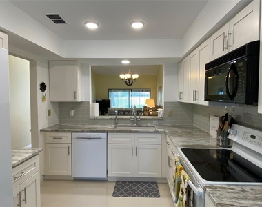 6281 Timberlake Drive - Photo Thumbnail 12