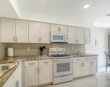 6281 Timberlake Drive - Photo Thumbnail 38