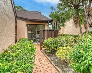 6281 Timberlake Drive - Photo Thumbnail 16