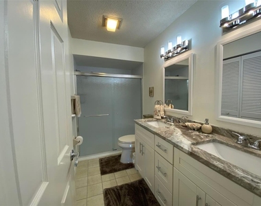 6281 Timberlake Drive - Photo Thumbnail 23